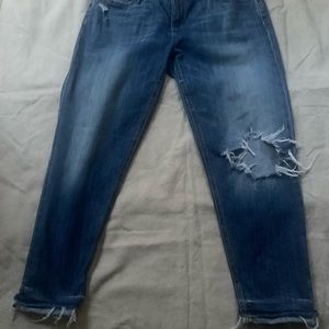 Joe's Jeans Women's 31 Blue Wash Jeans Distressed. Very good condition!!!